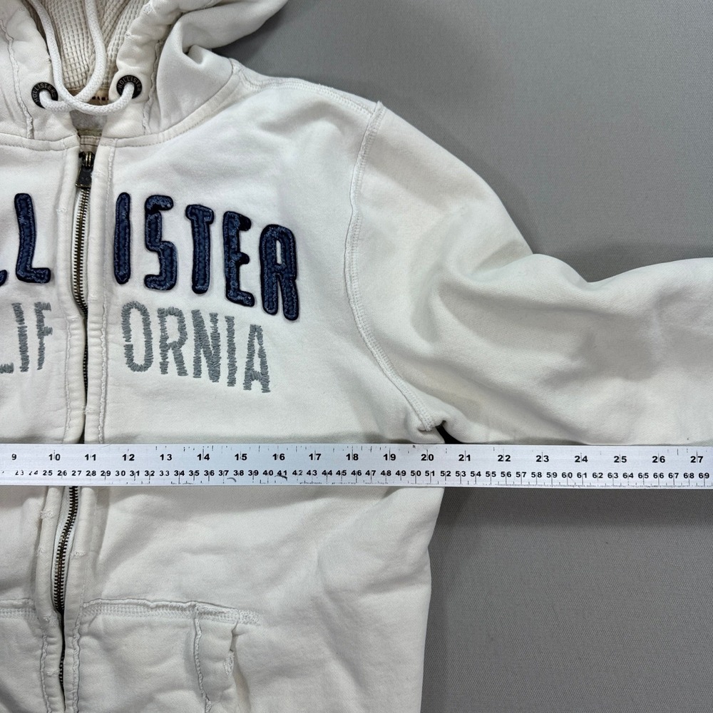 Hollister Men's White Zip-Up Hoodie - California Logo - Picture 4 of 8